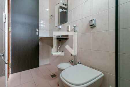 Casa à venda com 380m², 6 quartos e 4 vagasBanheiro da Suíte 2