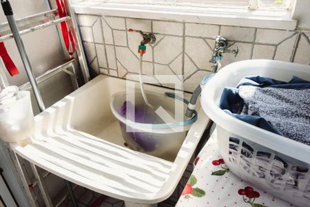 Casa à venda com 634m², 4 quartos e 4 vagasLavanderia