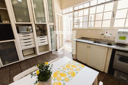 Casa à venda com 634m², 4 quartos e 4 vagasCozinha 1