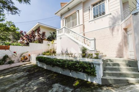 Casa à venda com 634m², 4 quartos e 4 vagasFachada