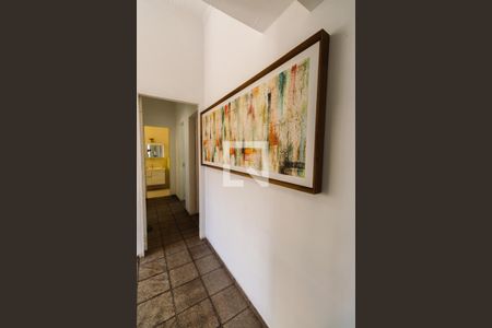 Casa à venda com 634m², 4 quartos e 4 vagasCorredor