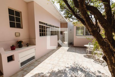 Casa à venda com 634m², 4 quartos e 4 vagasQuintal