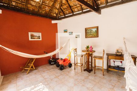 Casa à venda com 634m², 4 quartos e 4 vagasQuintal