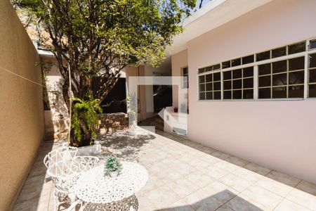 Casa à venda com 634m², 4 quartos e 4 vagasQuintal