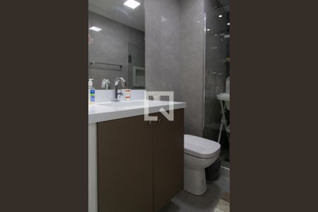 Apartamento à venda com 156m², 3 quartos e 2 vagas Apartamento à venda com 156m², 3 quartos e 2 vagasBanheiro social 1