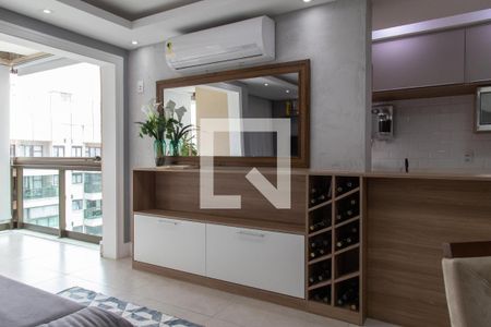 Apartamento à venda com 156m², 3 quartos e 2 vagas Apartamento à venda com 156m², 3 quartos e 2 vagasCozinha
