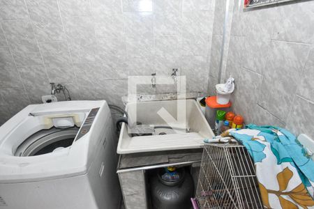 Casa à venda com 150m², 3 quartos e 2 vagas Casa à venda com 150m², 3 quartos e 2 vagasÁrea de Serviço