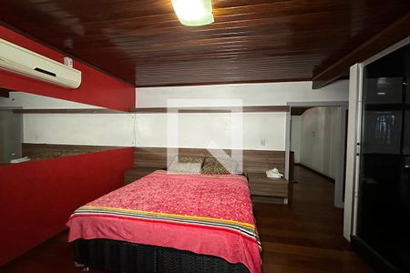 Casa à venda com 400m², 3 quartos e 2 vagasQuarto - Andar superior