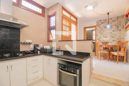 Casa à venda com 350m², 3 quartos e 4 vagasCozinha