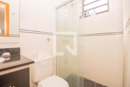 Casa à venda com 350m², 3 quartos e 4 vagasBanheiro da Suíte 1