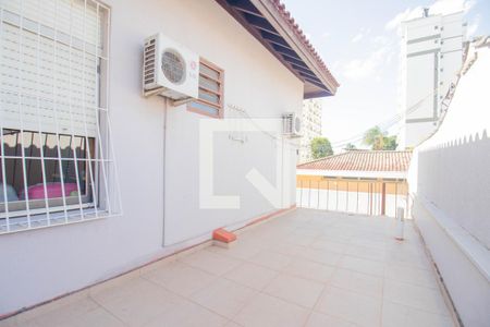 Casa à venda com 350m², 3 quartos e 4 vagasTerraço