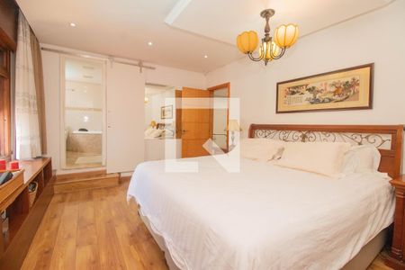 Casa à venda com 350m², 3 quartos e 4 vagasSuíte 3