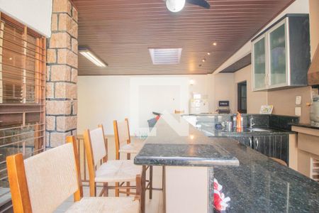 Casa à venda com 350m², 3 quartos e 4 vagasGaragem