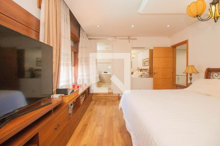 Casa à venda com 350m², 3 quartos e 4 vagasSuíte 3