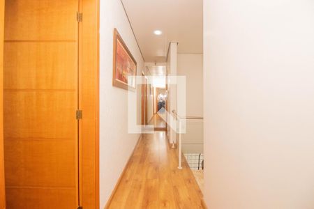 Casa à venda com 350m², 3 quartos e 4 vagasCorredor