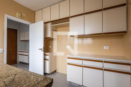 Apartamento à venda com 230m², 5 quartos e 3 vagasCozinha