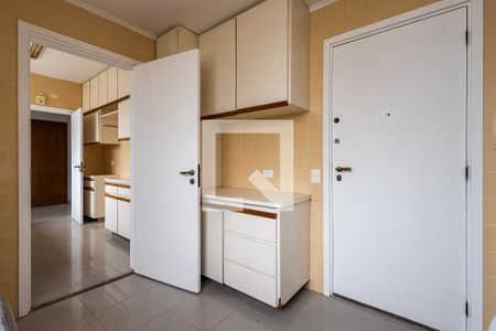 Apartamento à venda com 230m², 5 quartos e 3 vagasÁrea de Serviço