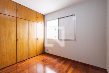 Apartamento à venda com 230m², 5 quartos e 3 vagasQuarto 3