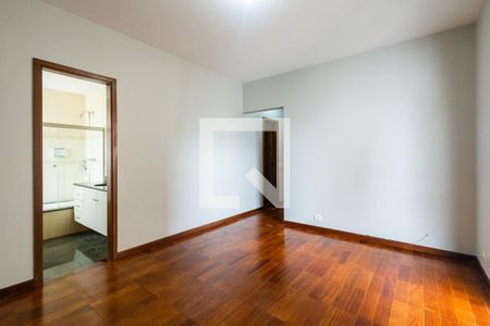 Apartamento à venda com 230m², 5 quartos e 3 vagasSuíte 1