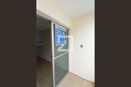 Apartamento à venda com 54m², 2 quartos e 1 vaga Apartamento à venda com 54m², 2 quartos e 1 vagaPlaca