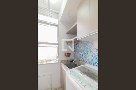 Apartamento à venda com 65m², 2 quartos e 1 vaga Apartamento à venda com 65m², 2 quartos e 1 vagaCozinha e Área de Serviço