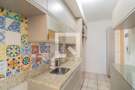 Apartamento à venda com 65m², 2 quartos e 1 vaga Apartamento à venda com 65m², 2 quartos e 1 vagaCozinha e Área de Serviço