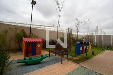 Apartamento para alugar com 32m², 2 quartos e 1 vaga Apartamento para alugar com 32m², 2 quartos e 1 vagaÁrea Comum - Playground