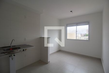 Sala/Cozinha de apartamento para alugar com 2 quartos, 32m² em Vila Nova Curuçá, São Paulo