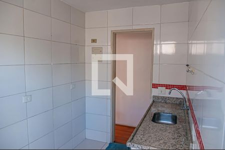 Apartamento à venda com 63m², 2 quartos e 1 vaga Apartamento à venda com 63m², 2 quartos e 1 vagaCozinha e Área de Serviço