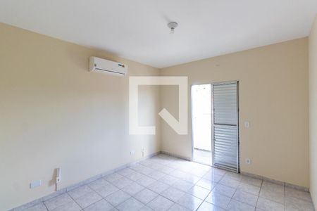 Casa à venda com 170m², 3 quartos e 4 vagasQuarto Suíte