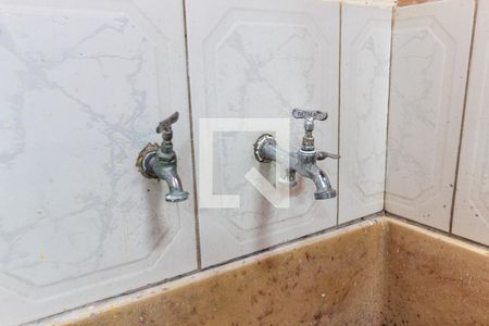 Casa à venda com 170m², 3 quartos e 4 vagasLavanderia (Torneira)