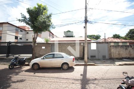 Casa à venda com 90m², 3 quartos e 1 vagaFachada