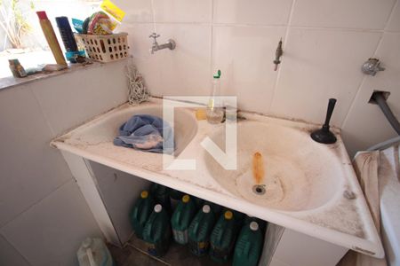 Casa à venda com 90m², 3 quartos e 1 vagaArea de Serviço 2