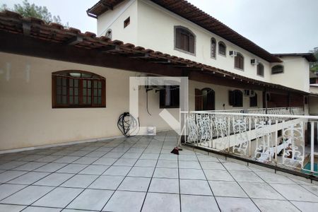 Casa à venda com 548m², 8 quartos e 2 vagasVaranda do segundo pavimento 