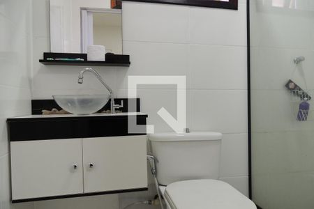 Casa à venda com 548m², 8 quartos e 2 vagasBanheiro da Suíte 2