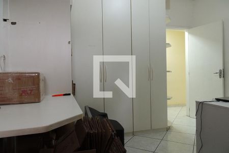 Casa à venda com 548m², 8 quartos e 2 vagasQuarto Suíte  1 - Armários
