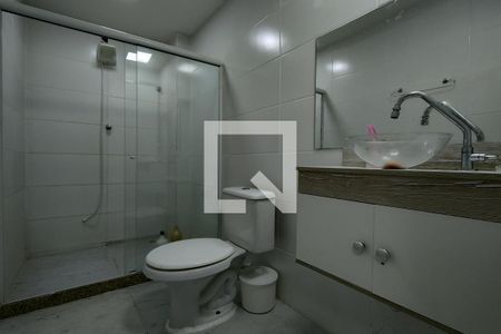 Casa à venda com 548m², 8 quartos e 2 vagasBanheiro da Suíte 5