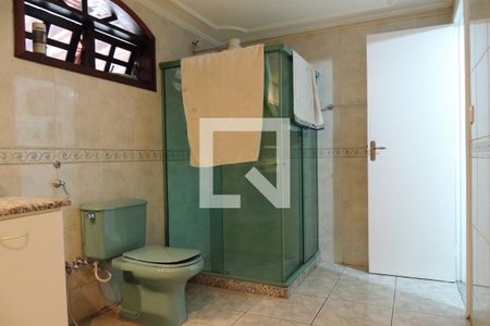 Casa à venda com 548m², 8 quartos e 2 vagasBanheiro da Suíte 4