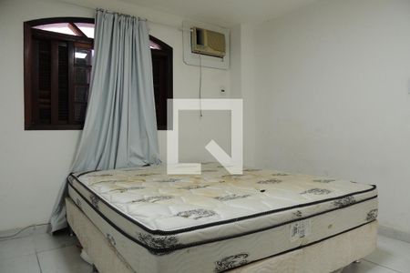 Casa à venda com 548m², 8 quartos e 2 vagasQuarto Suíte 2