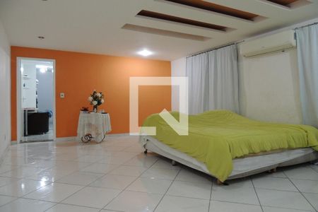 Casa à venda com 548m², 8 quartos e 2 vagasQuarto Suíte 4