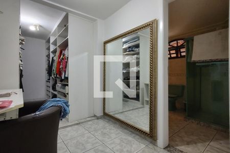 Casa à venda com 548m², 8 quartos e 2 vagasCloset do Quarto Suíte 4