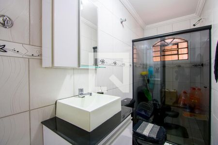 Casa à venda com 199m², 5 quartos e 3 vagasCasa 1 - Banheiro social 1