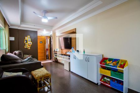 Casa à venda com 199m², 5 quartos e 3 vagasCasa 2 - Sala