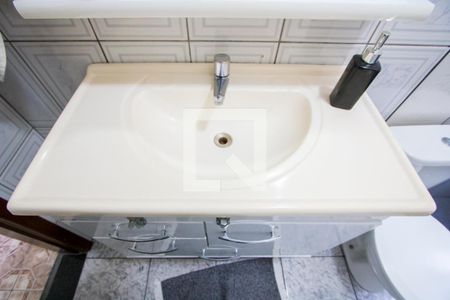 Casa à venda com 199m², 5 quartos e 3 vagasCasa 1 - Banheiro social 2