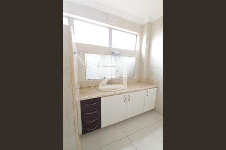 Apartamento à venda com 143m², 3 quartos e 1 vagaDetalhe do Banheiro da Suite