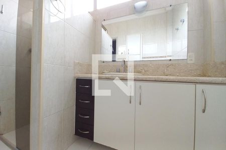 Apartamento à venda com 143m², 3 quartos e 1 vagaBanheiro da suite
