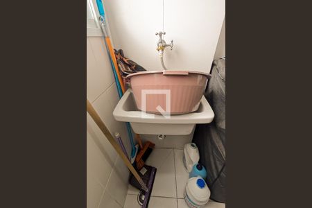 Apartamento à venda com 48m², 2 quartos e 1 vaga Apartamento à venda com 48m², 2 quartos e 1 vagaCozinha e Área de Serviço