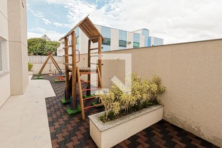 Apartamento à venda com 48m², 2 quartos e 1 vaga Apartamento à venda com 48m², 2 quartos e 1 vagaÁrea comum - Playground