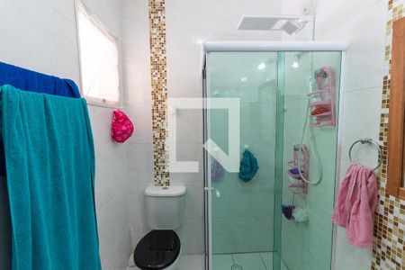 Casa à venda com 84m², 3 quartos e 2 vagasBanheiro