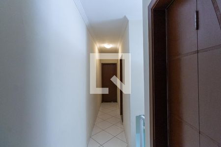 Casa à venda com 84m², 3 quartos e 2 vagasBanheiro Corredor